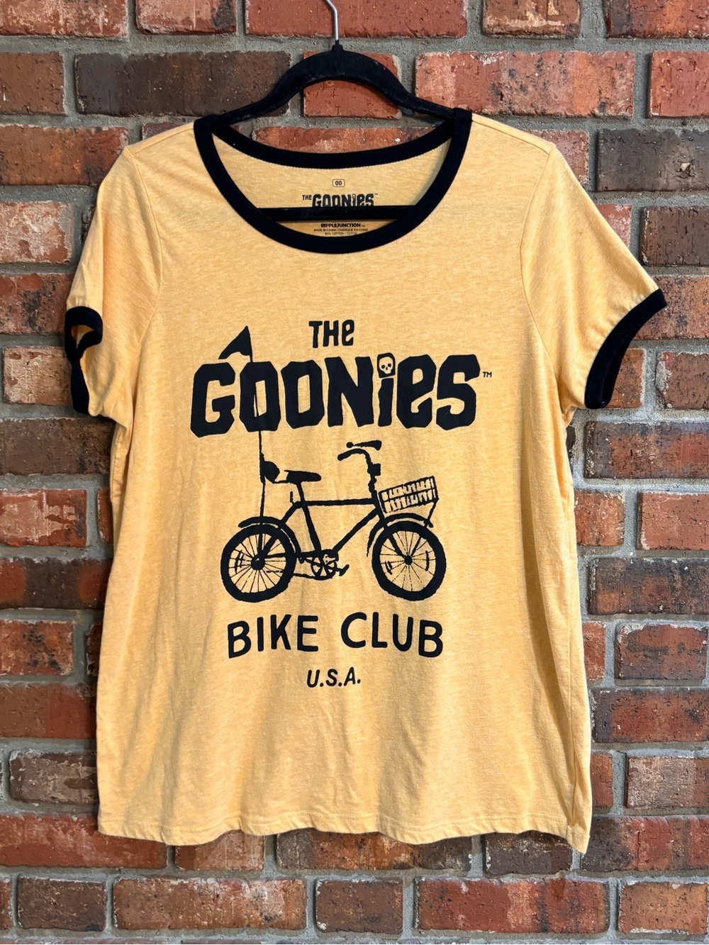 Torrid X The Goonies womens “Bike Club U.S.A” ringer tee yellow 00(L/0X)